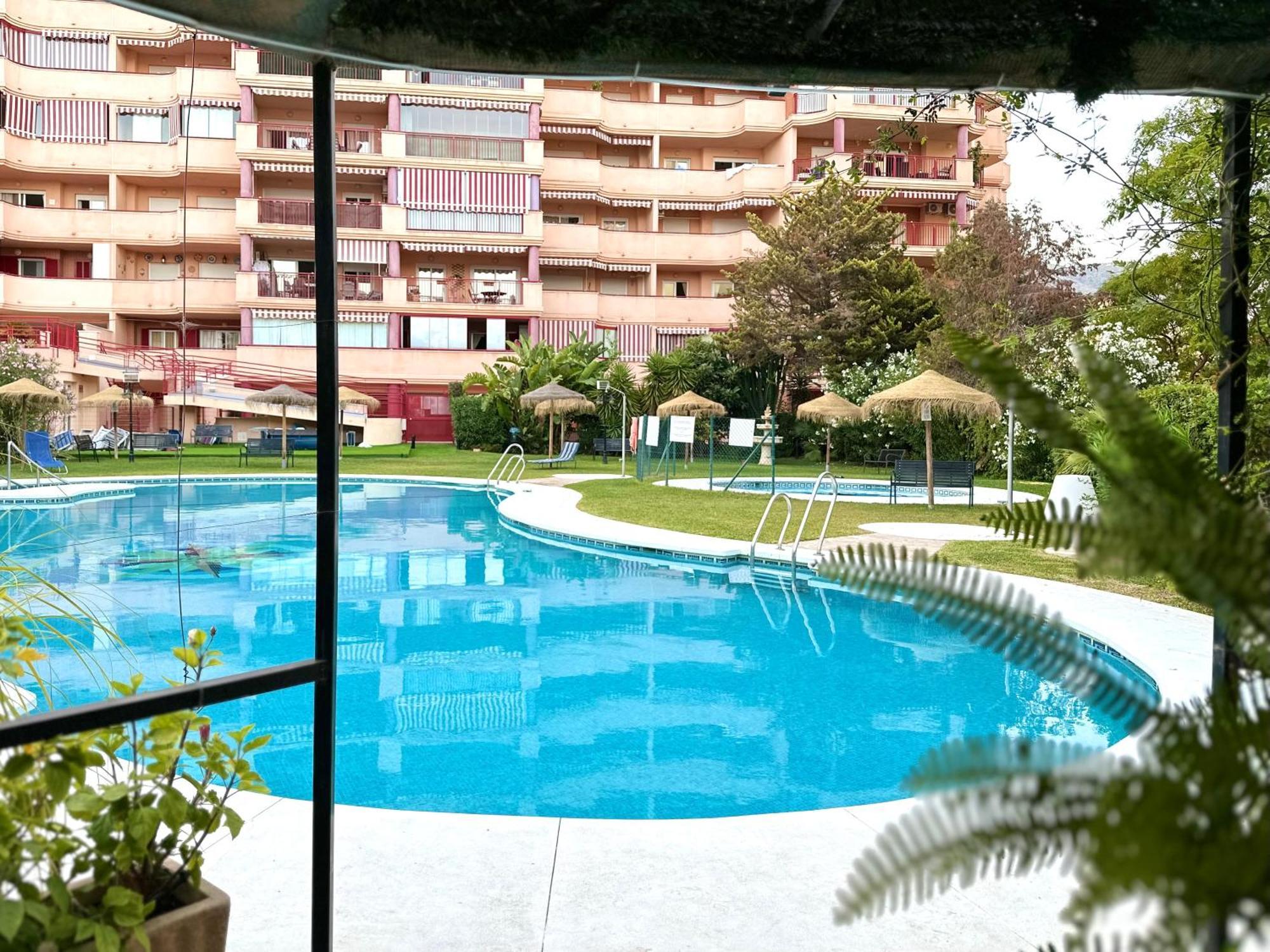 Costa Del Sol Seaside Studio - 5 Mins From Beach 丰希罗拉 外观 照片