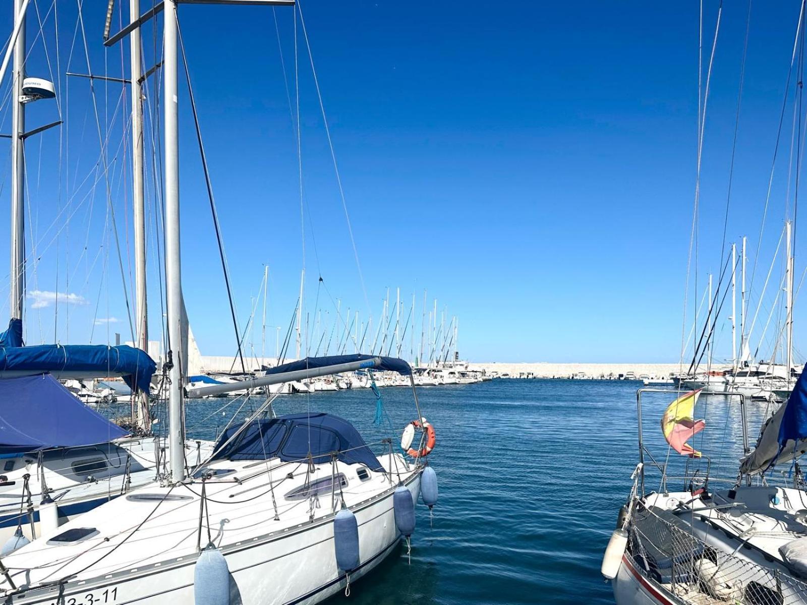 Costa Del Sol Seaside Studio - 5 Mins From Beach 丰希罗拉 外观 照片